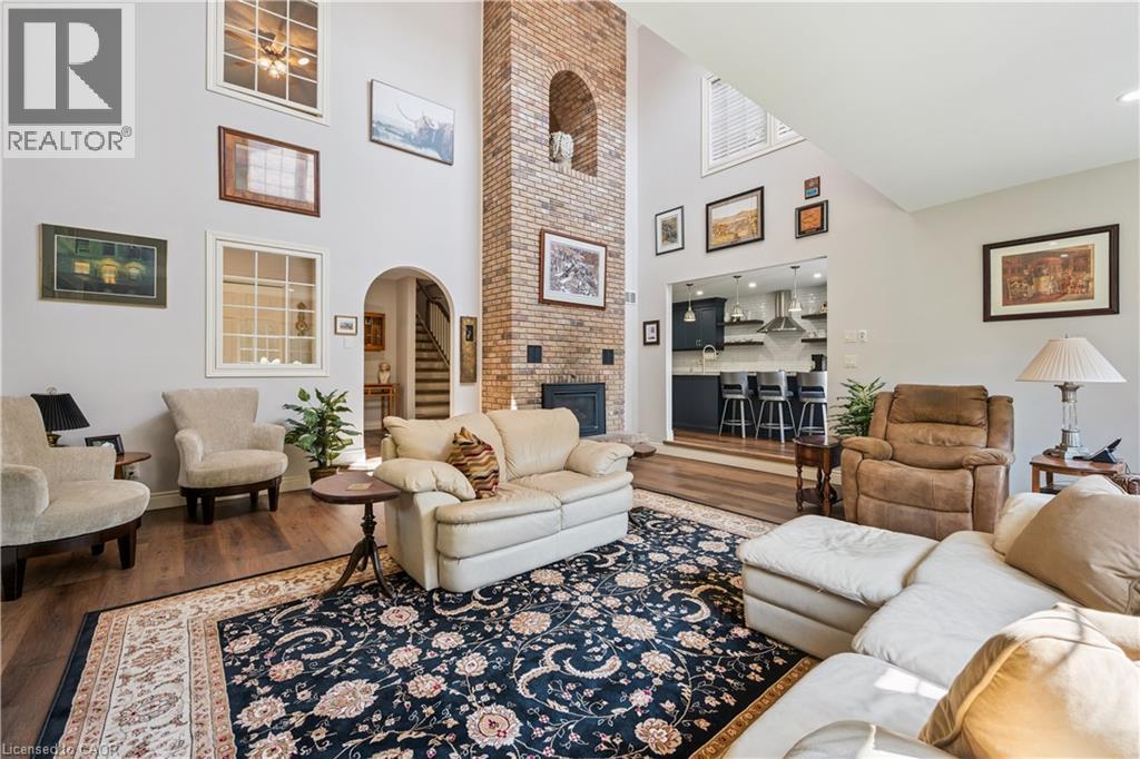 460 WINCHESTER Drive - Image 13