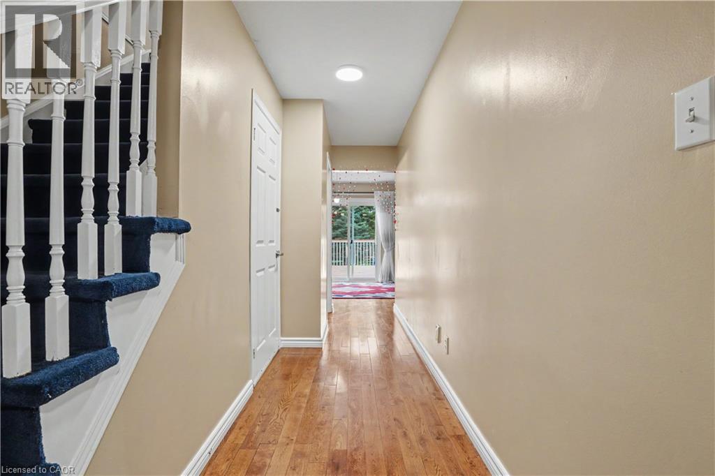 332 BREMBEL Crescent - Image 7