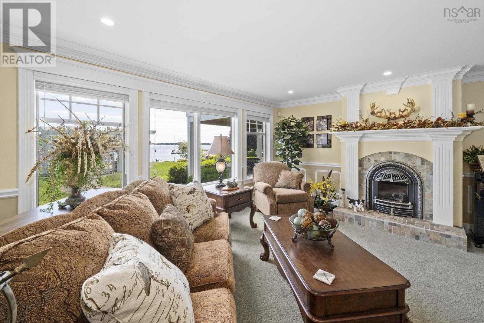 Property 33 of 49 of 40 Crouchers Point Road