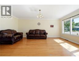 4pc Bathroom - 49 Scott Street, Regina, SK S4S4A1 Photo 7