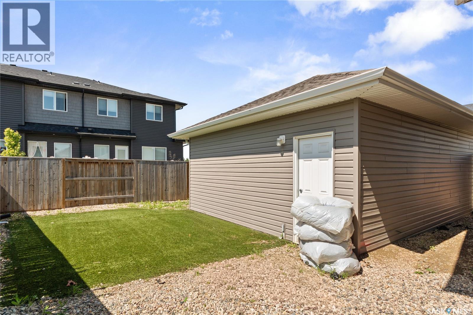 622 Glacial Shores WAY - Image 32