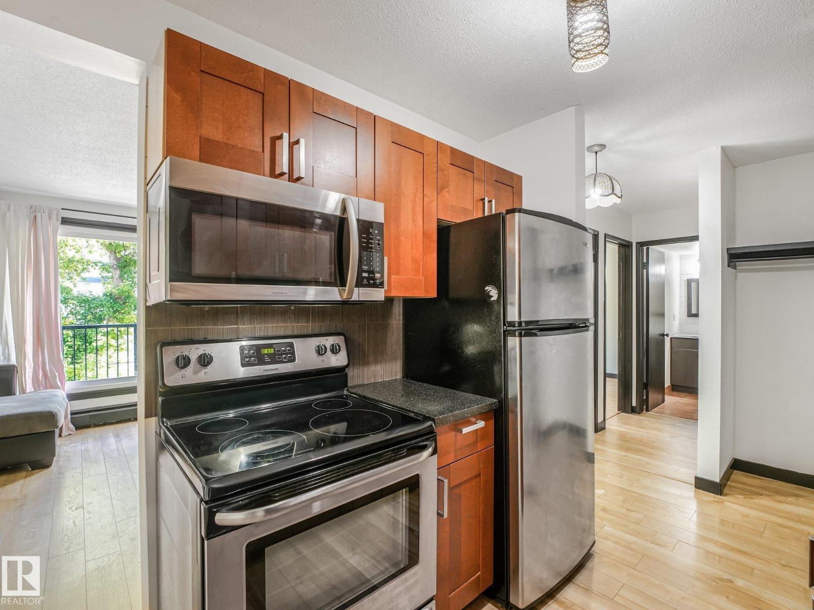 #205 10606 123 ST NW - 13
