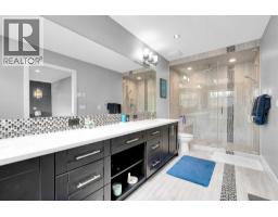 425 21 Avenue NW - photo 26