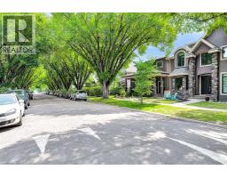 425 21 Avenue NW - photo 3