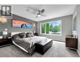425 21 Avenue NW - photo 21
