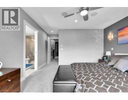 425 21 Avenue NW - photo 23