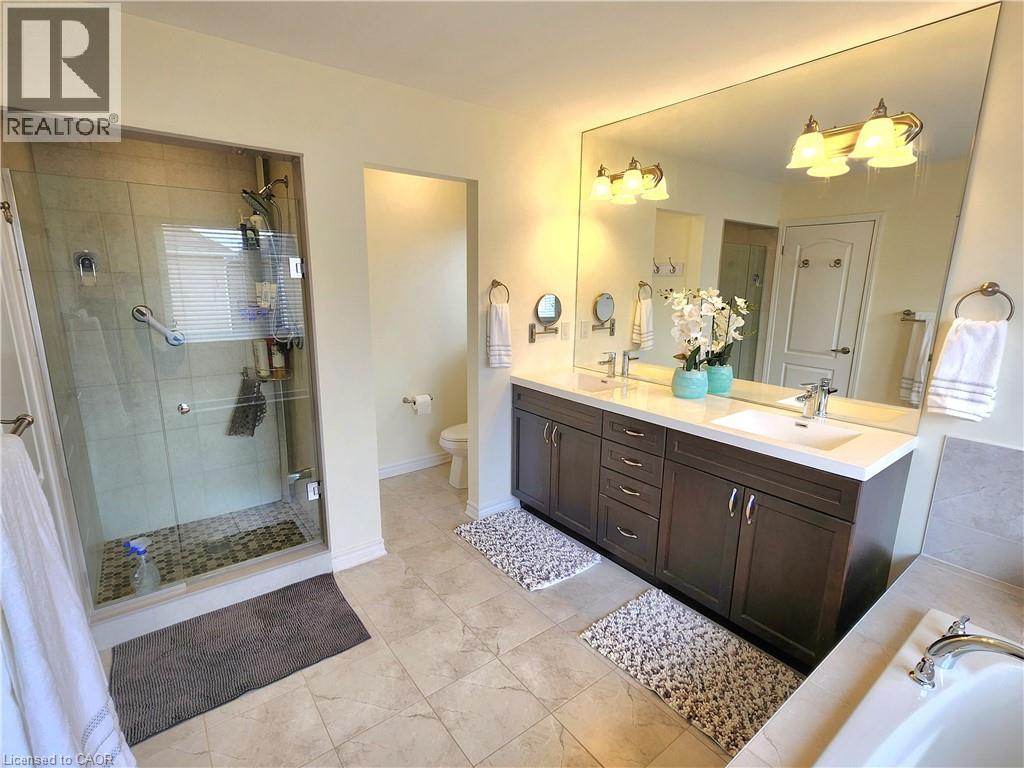 259 GROVEHILL Crescent - 24