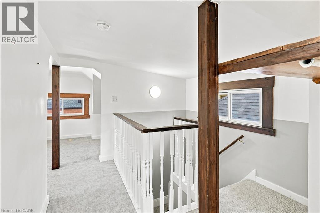 570 CANNON Street E - Image 28