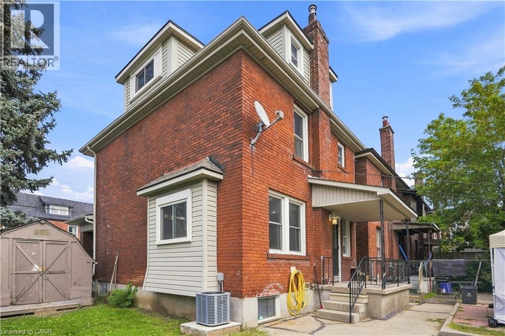 570 CANNON Street E - Image 39