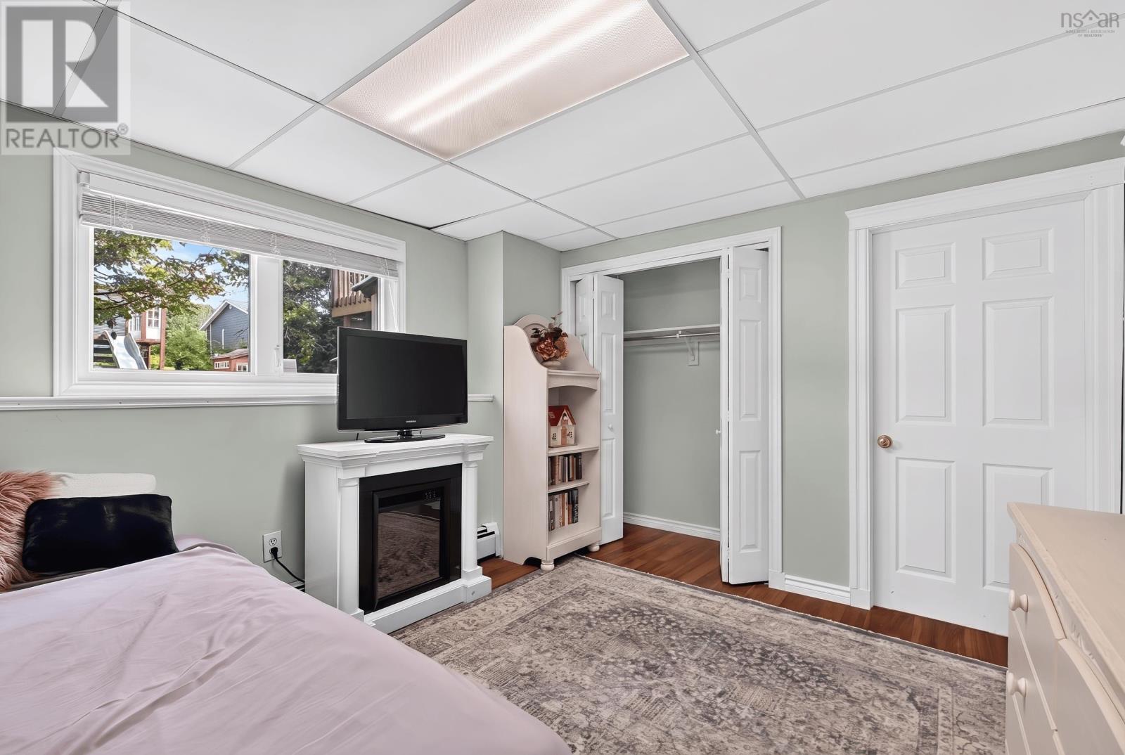 Property 33 of 44 of 63 Oakmount Drive