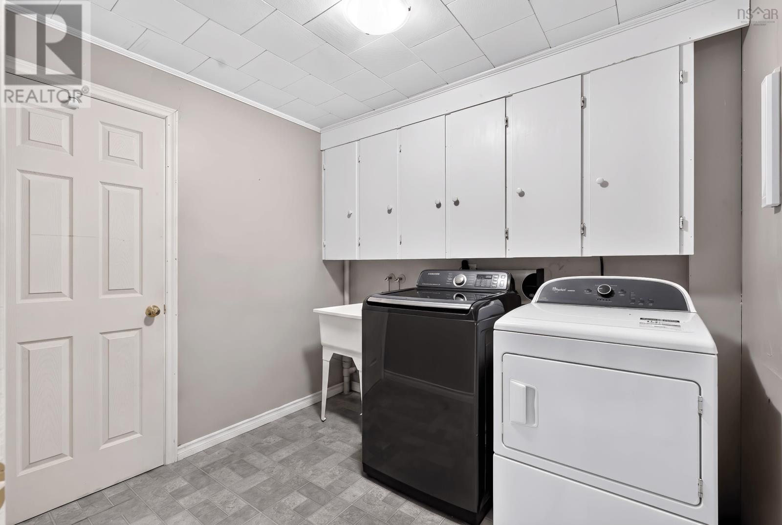 Property 34 of 44 of 63 Oakmount Drive
