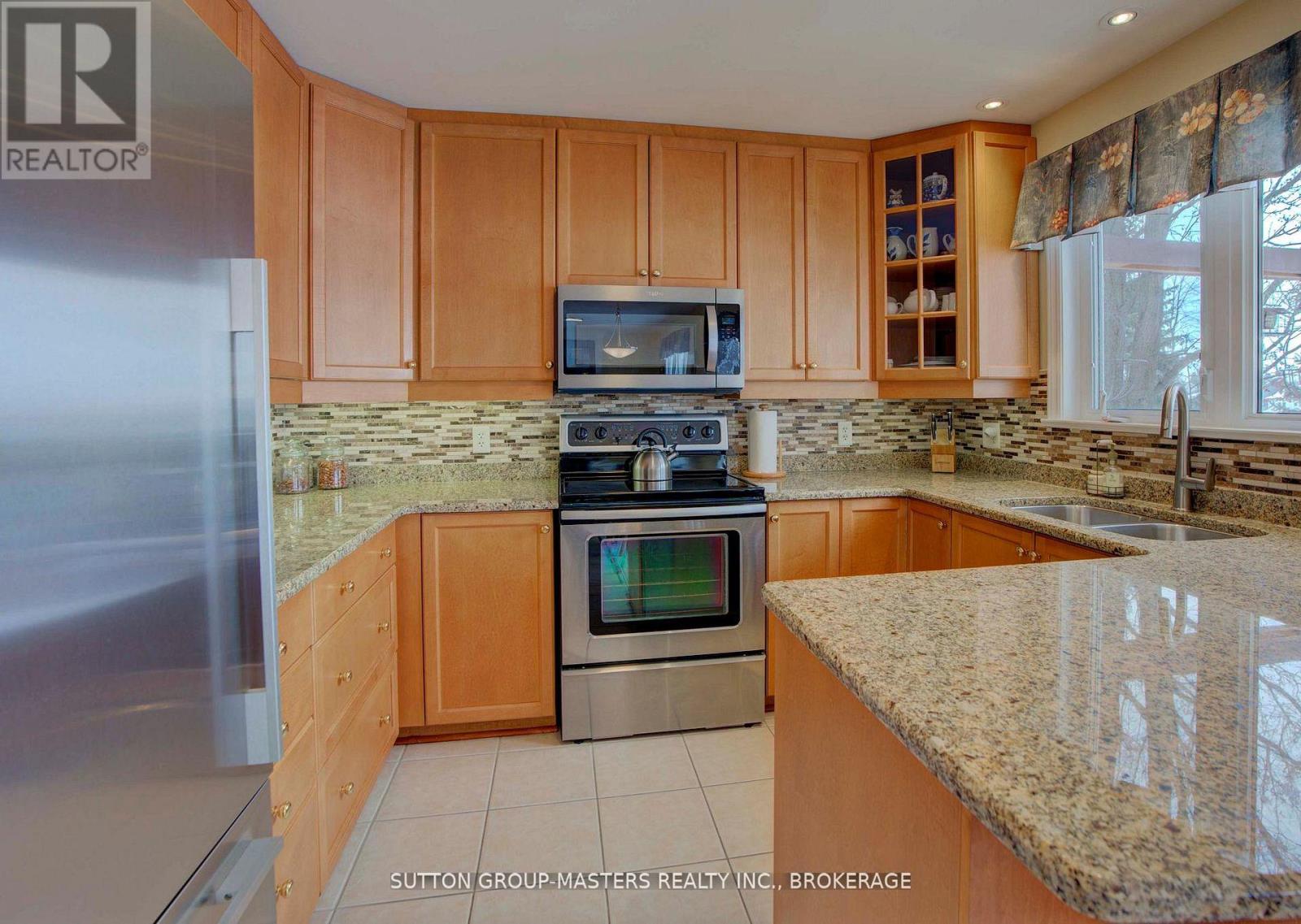 24 GLENORA DRIVE - 16