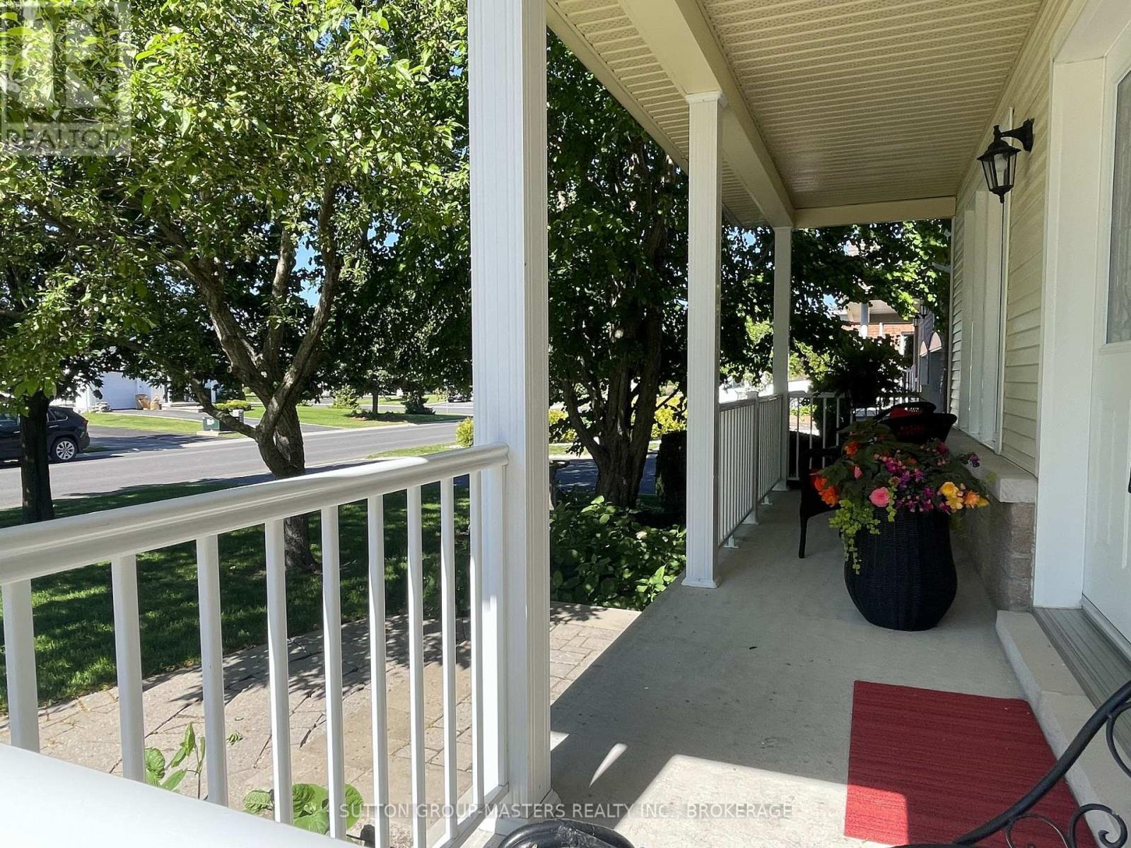 24 GLENORA DRIVE - 42