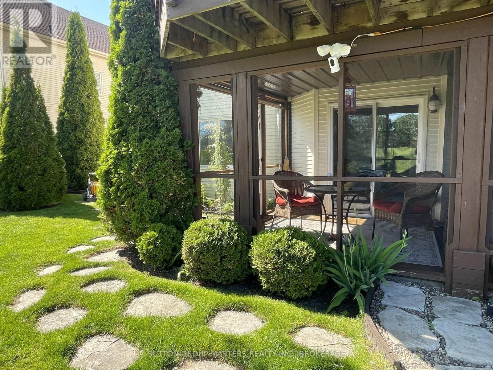 24 GLENORA DRIVE - 6