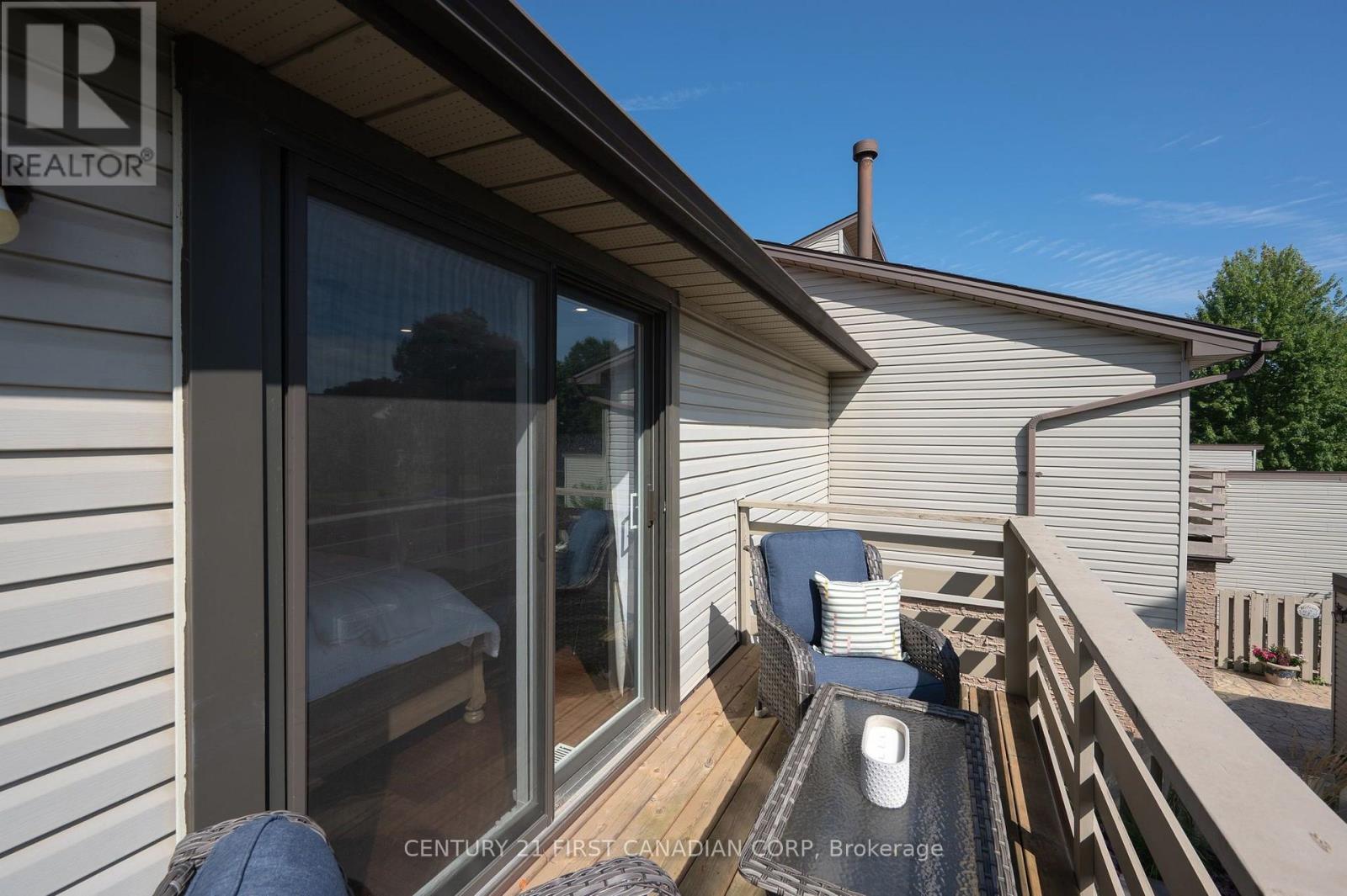 47 BRIXHAM ROAD - 25