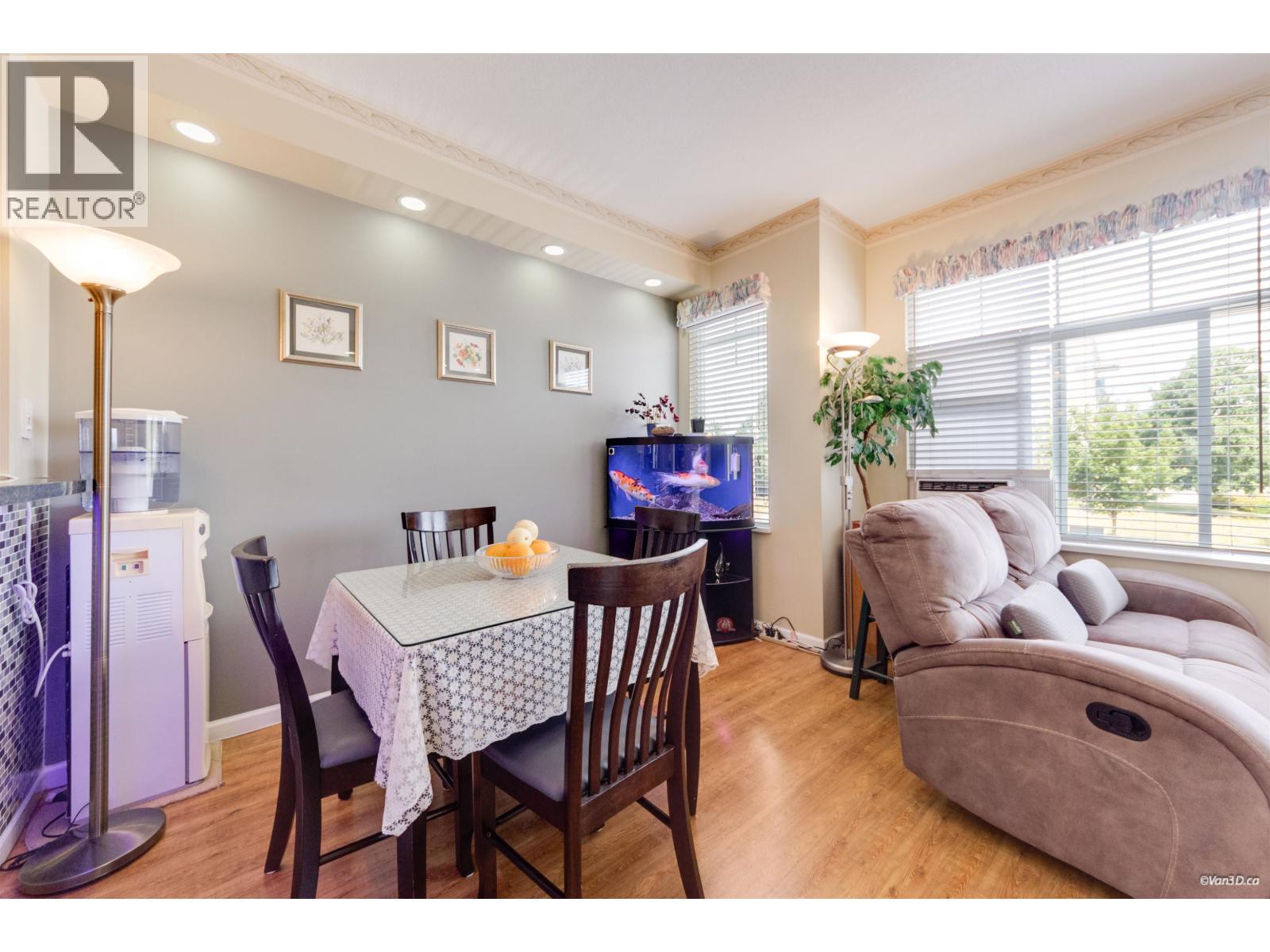 19 1010 EWEN AVENUE, New Westminster
