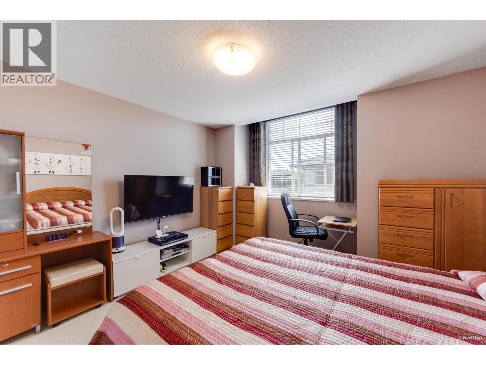 19 1010 EWEN AVENUE, New Westminster