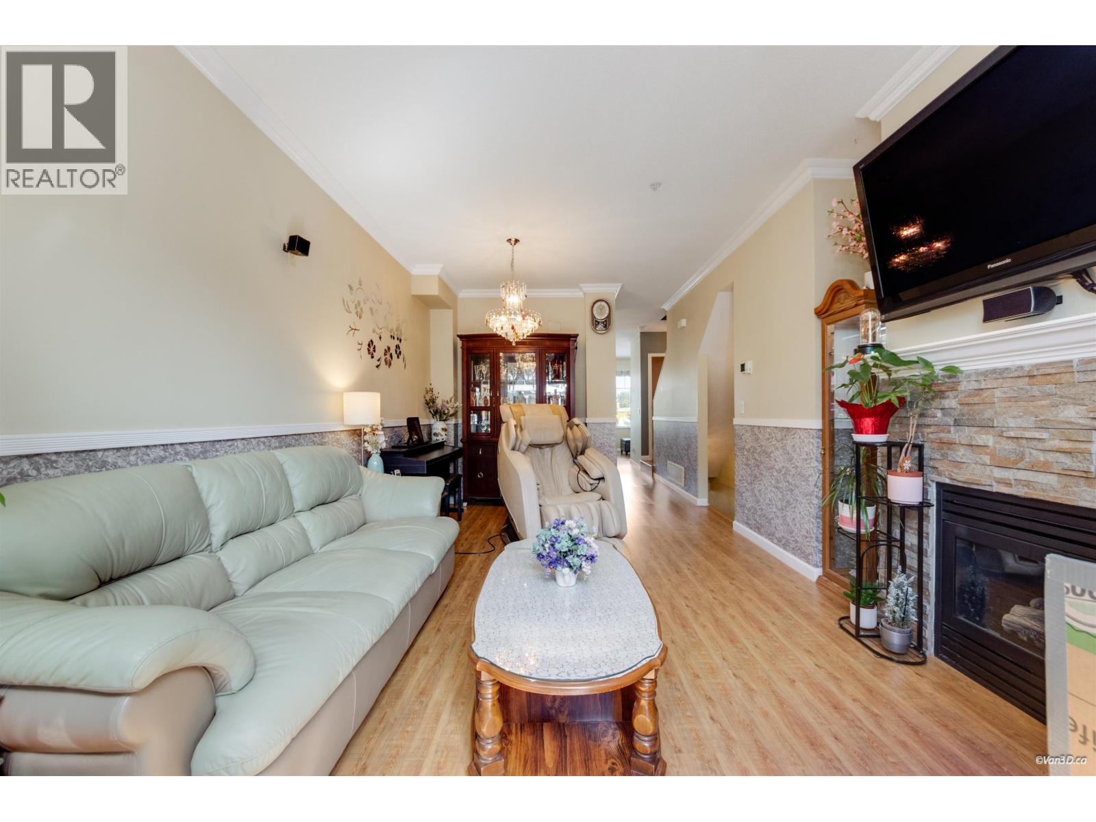 19 1010 EWEN AVENUE, New Westminster