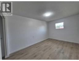 3pc Bathroom - 4848 49 Avenue, Irma, AB T0B2H0 Photo 9