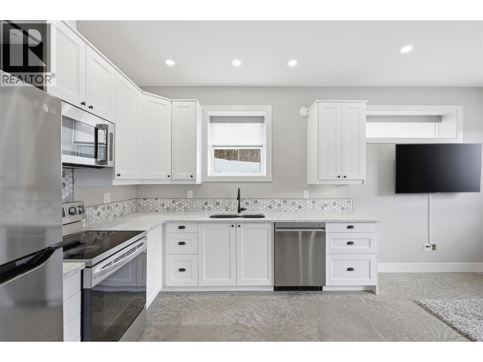 2533 Mountain View Drive, Sun Peaks