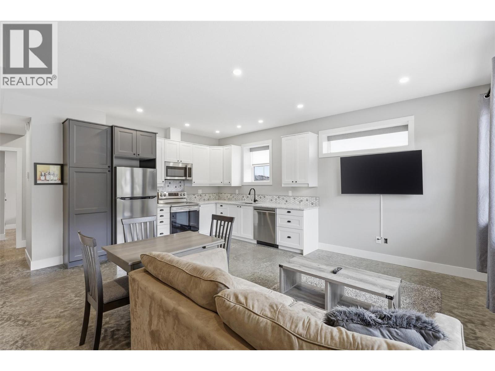 2533 Mountain View Drive, Sun Peaks