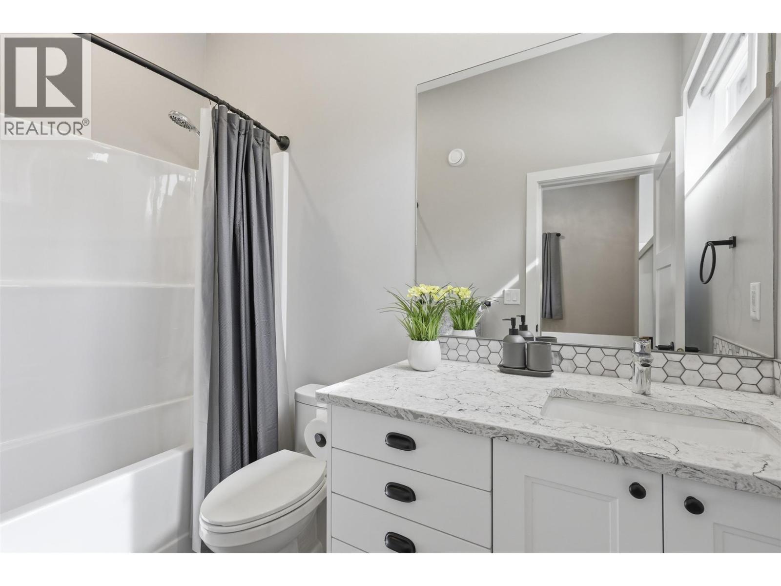 2533 Mountain View Drive, Sun Peaks