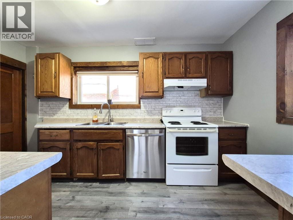 119 NORFOLK Street S - 13