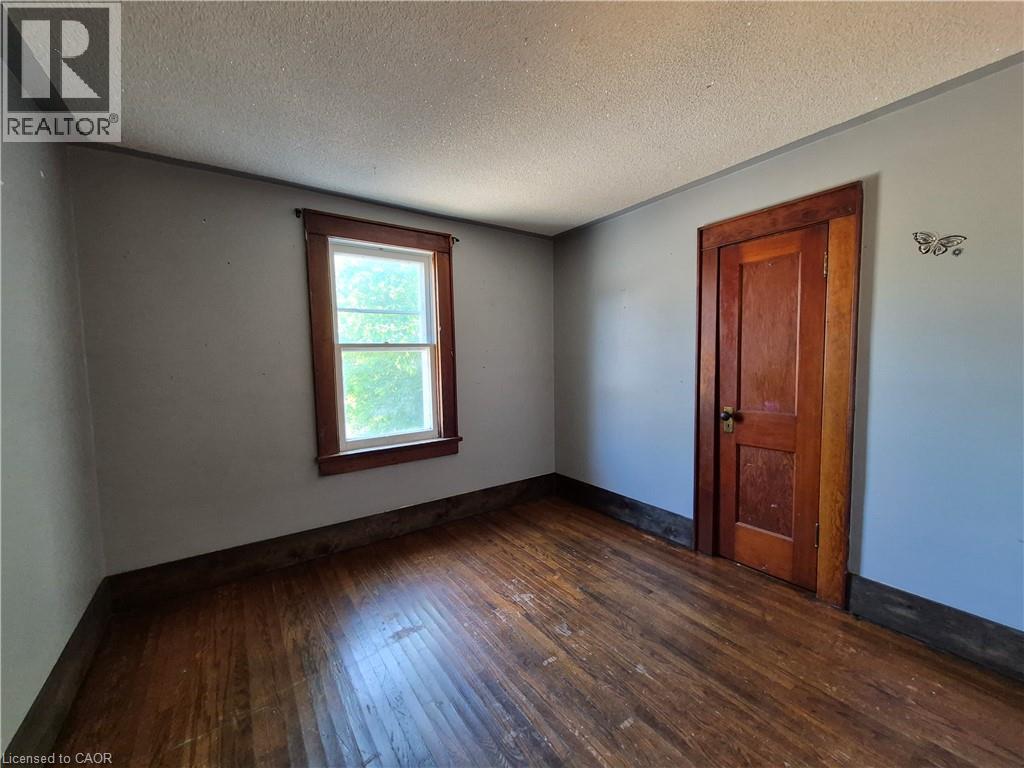 119 NORFOLK Street S - Image 21
