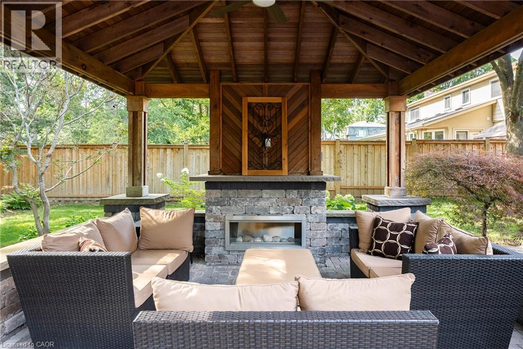 240 COLCHESTER Drive - Image 47