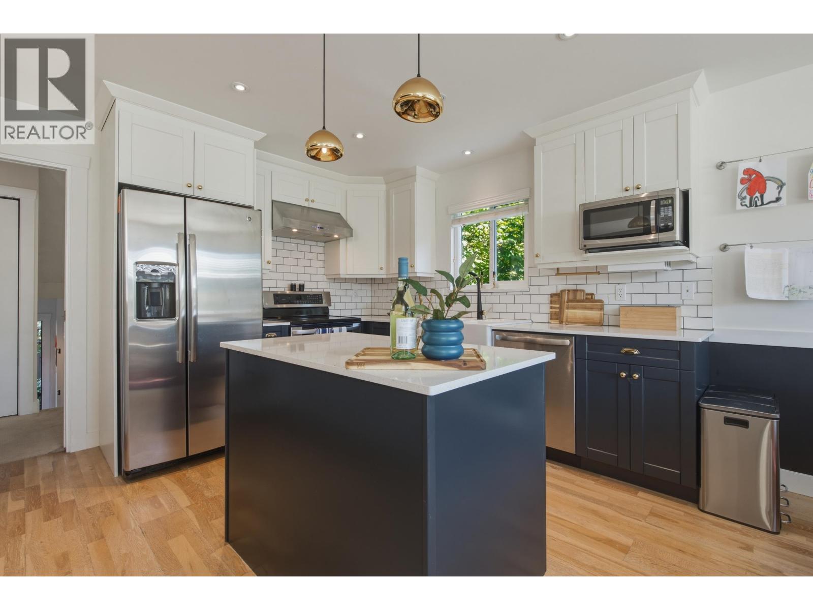 6 300 MAUDE ROAD, Port Moody