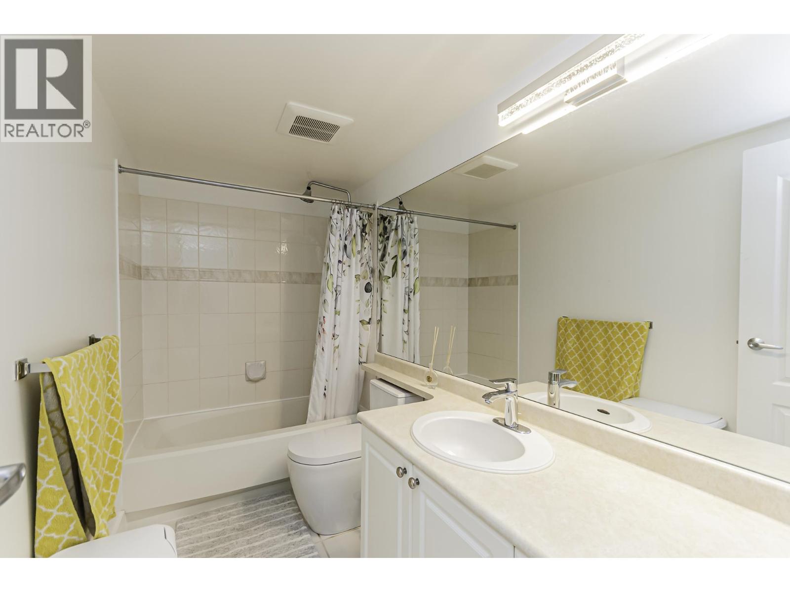 303 7680 GRANVILLE AVENUE, Richmond