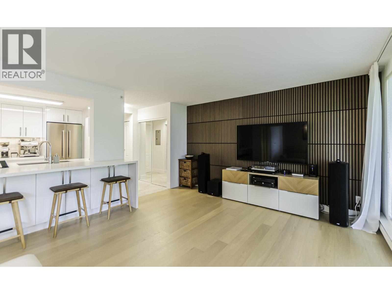 303 7680 GRANVILLE AVENUE, Richmond