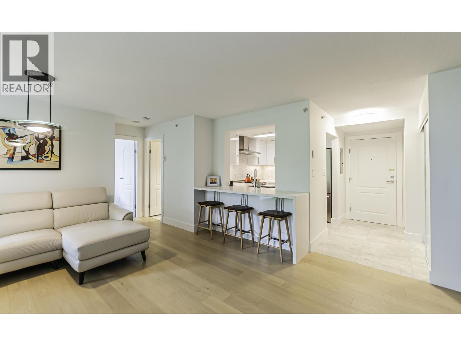 303 7680 GRANVILLE AVENUE, Richmond