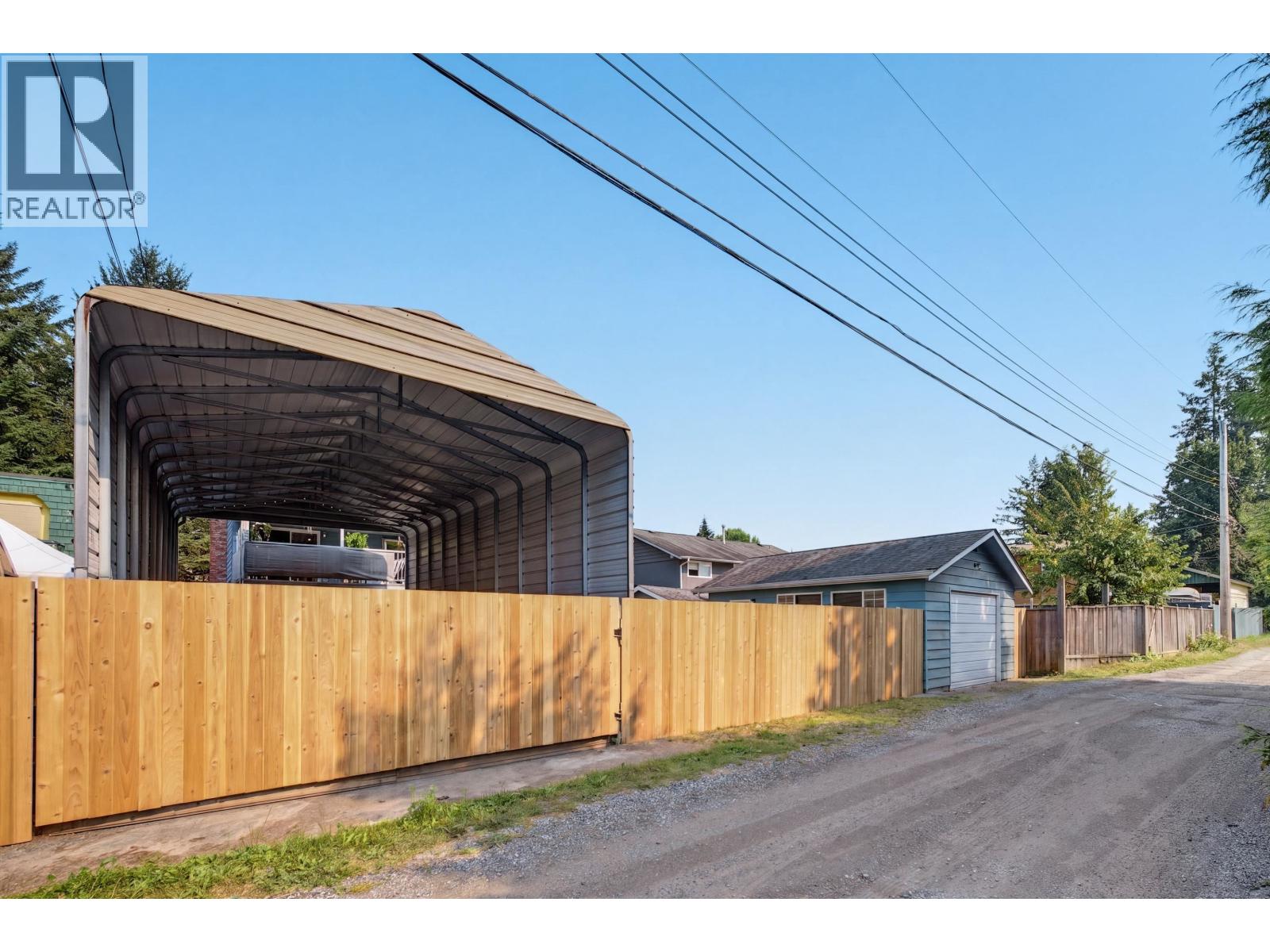 3575 COAST MERIDIAN ROAD — photo 5