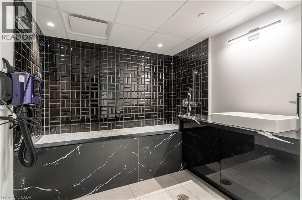 #613 600 NORTH SERVICE Road - Image 29