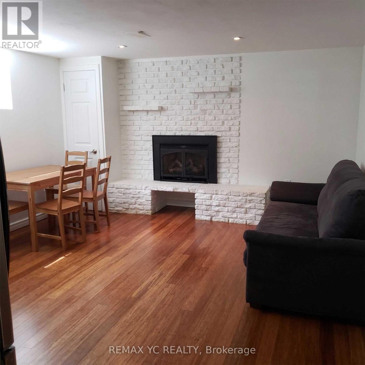 Photo of 12 Monarchwood Crescent