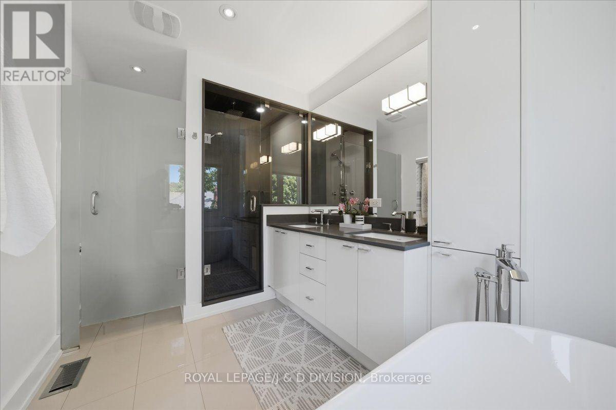 130 WANLESS AVENUE - 10
