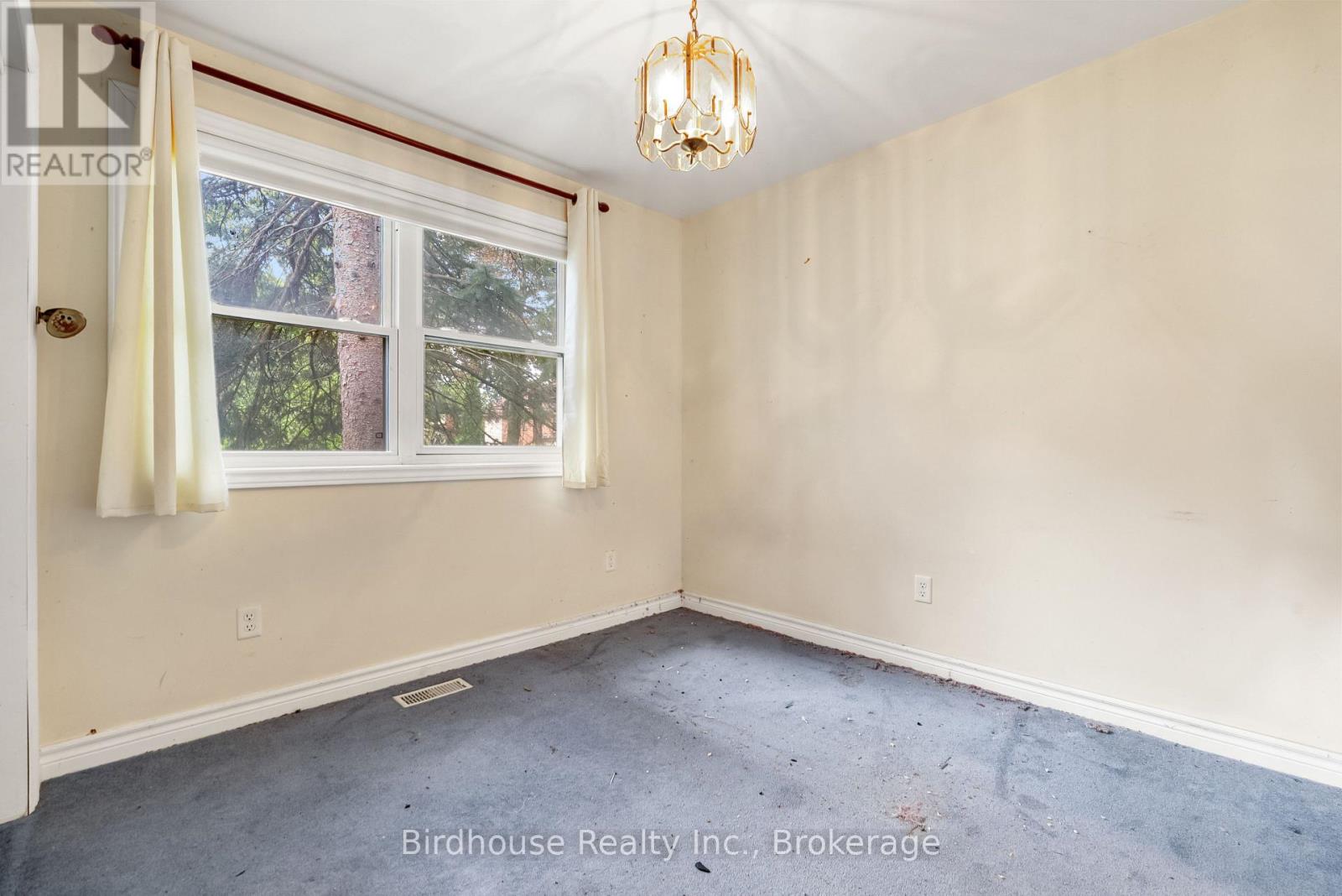 12 MILL STREET - 12