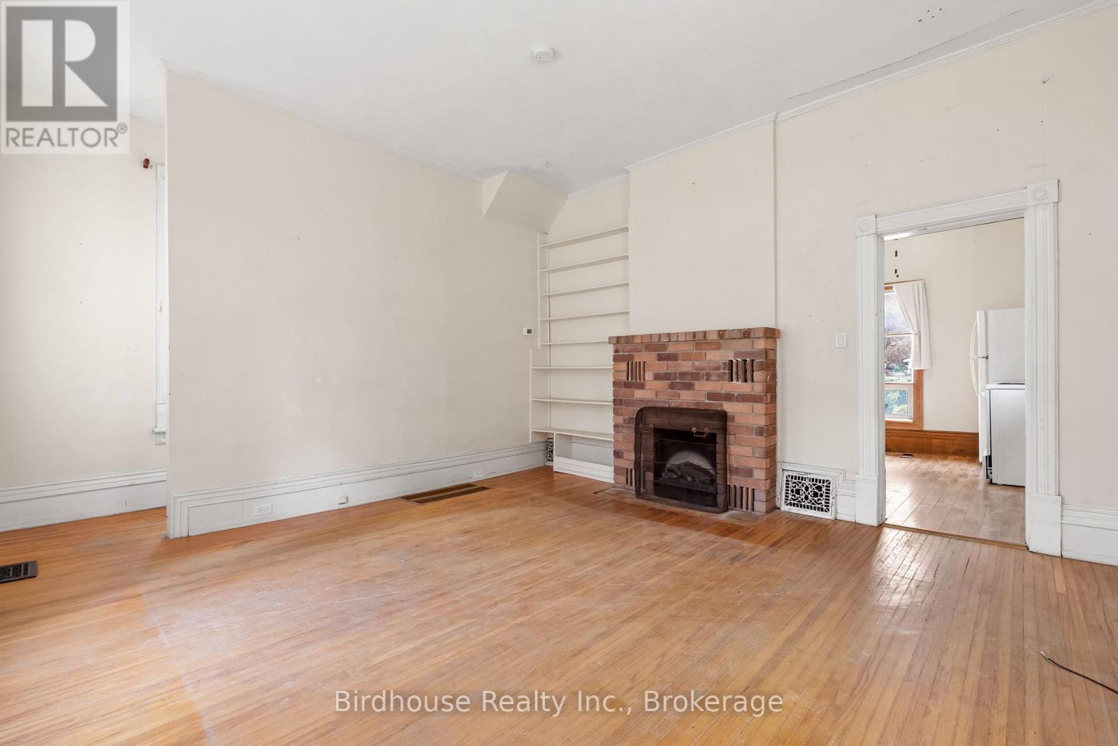 12 MILL STREET - 5