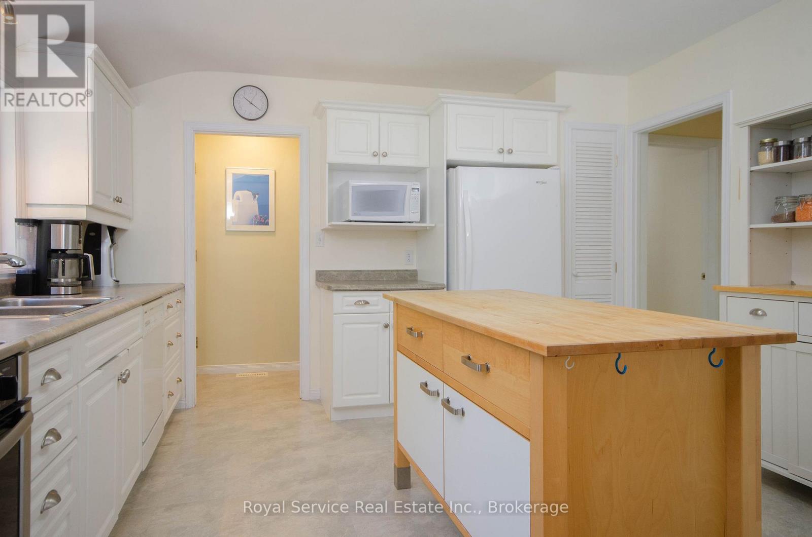 72 BEDFORD STREET - 10