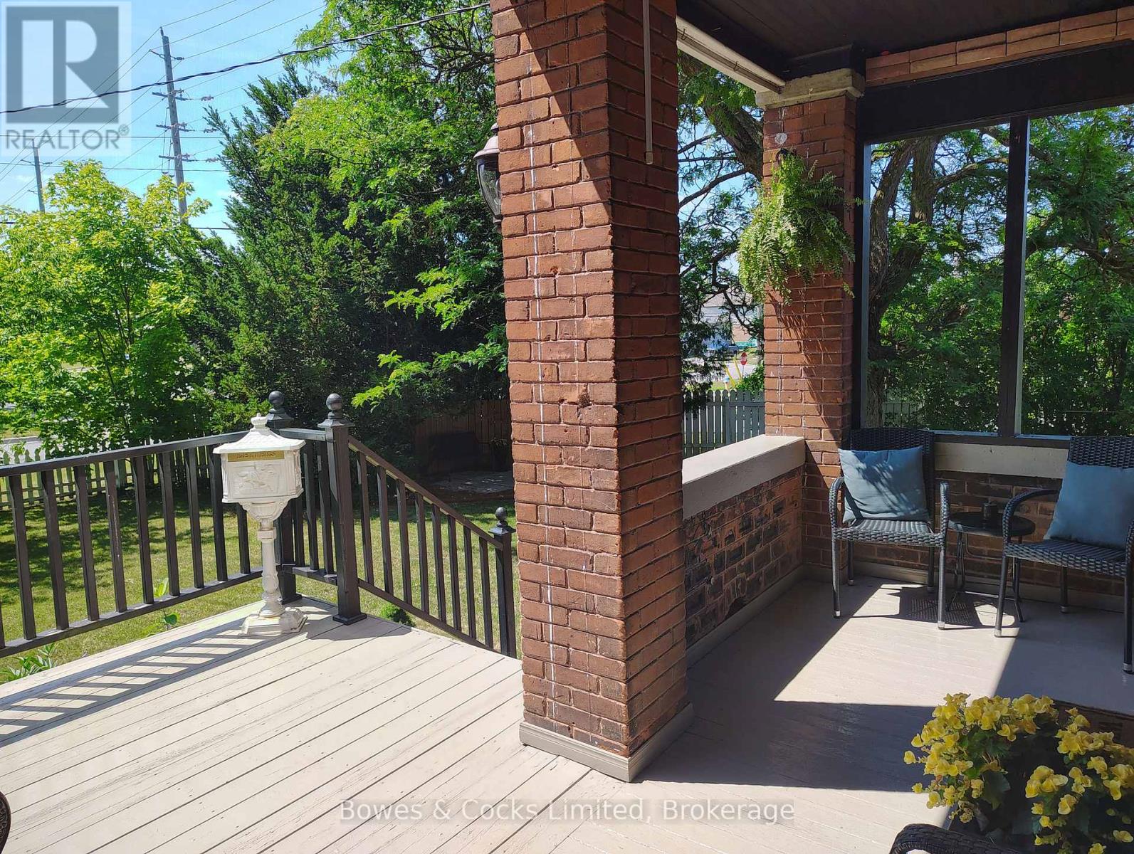 270 WILLIAM STREET N - 2