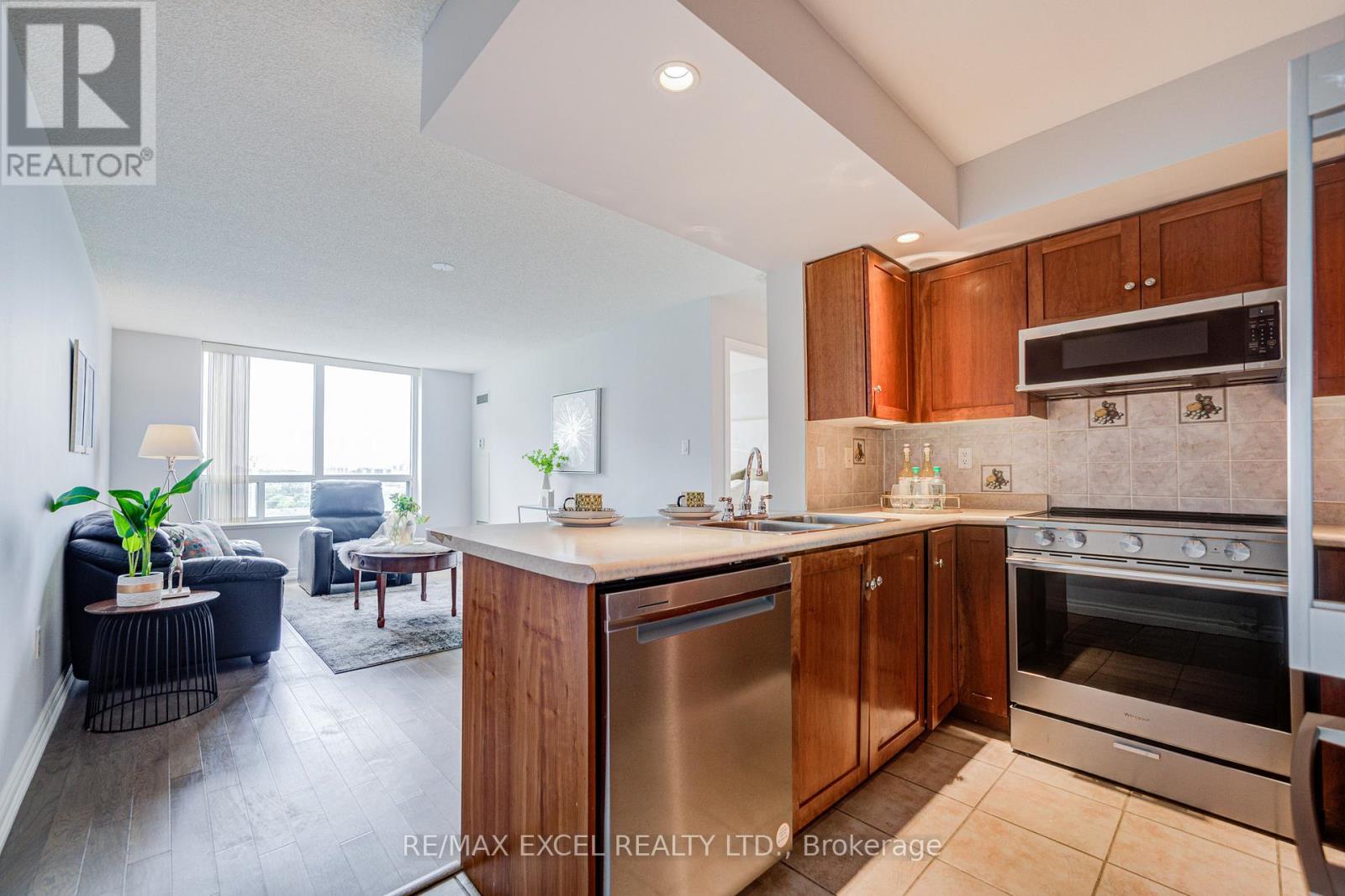Photo of 125 Omni Drive