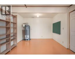 3596 Oakridge Dr, Nanaimo, BC V9T1M4 Photo 34