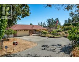 3596 Oakridge Dr, Nanaimo, BC V9T1M4 Photo 67
