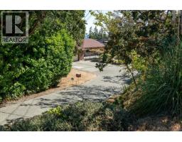 3596 Oakridge Dr, Nanaimo, BC V9T1M4 Photo 68