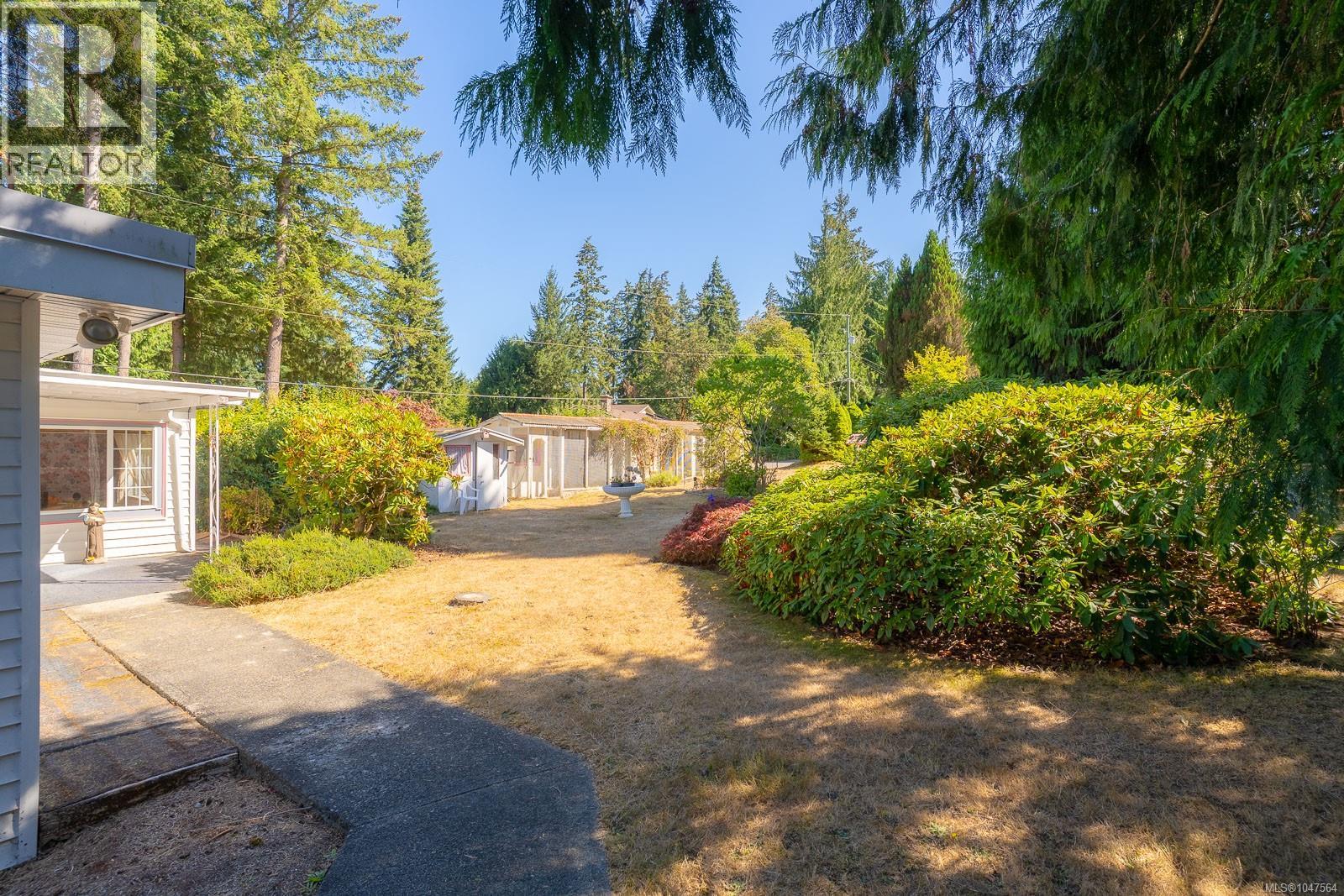 3910 Saltair Rd - 24