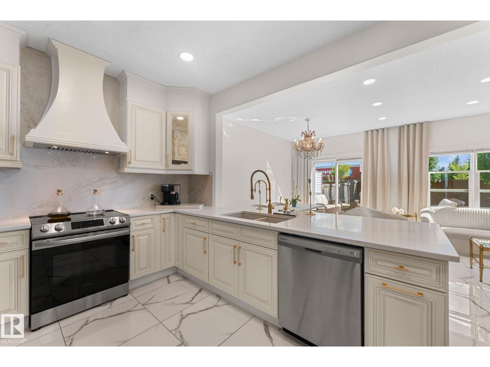 5415 167A AV NW - 10