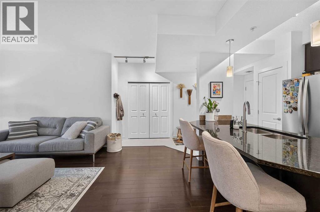 #402 108 25 Avenue SW - 12