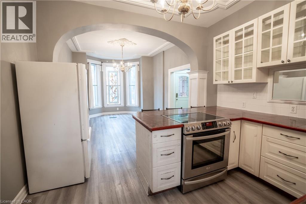 127 EAST Avenue S - Image 10