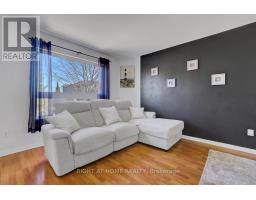 Living room - 70 Frieday Street, Arnprior, ON K7S0A6 Photo 7